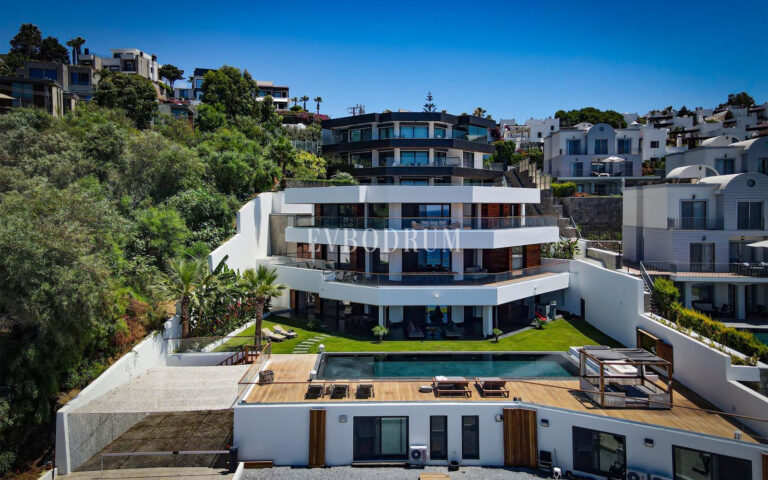 Yalıkavak'ta denize sıfır, özel iskeleli lüks villa – 02Bd7F66 84E9 9D5D C31C0C377Acb