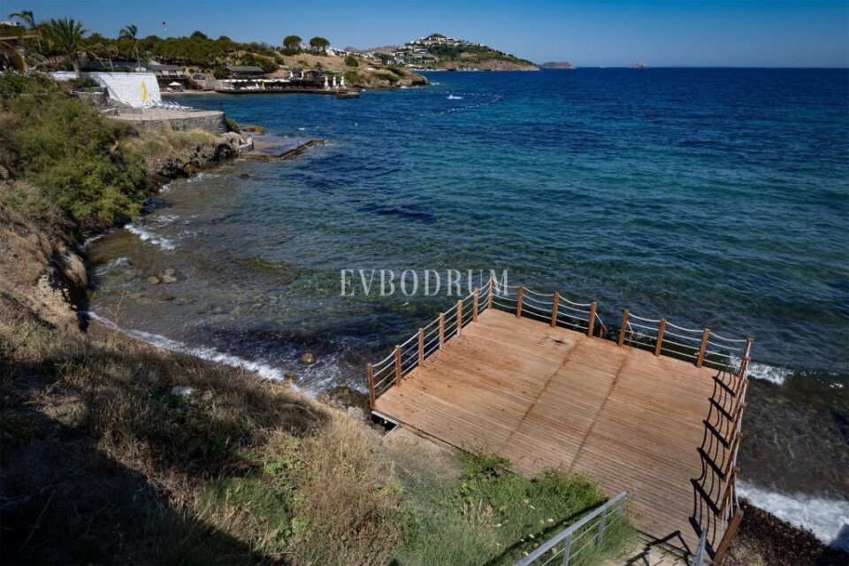 Yalıkavak'ta denize sıfır, özel iskeleli lüks villa – 035Dd1F3 Feae 4B27 8C3F 1B801891067D