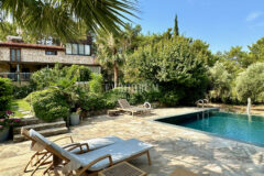 7.970 m2 arazi içinde harika, havuzlu taş ev ve misafirhanesi