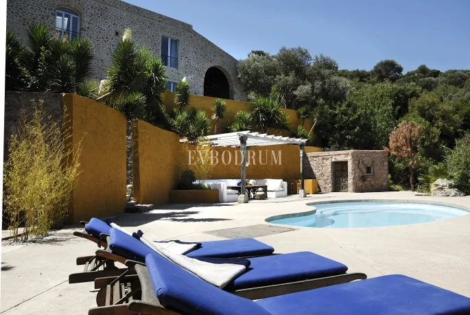 Steinvilla mit Meerblick und Pool – Foto 7