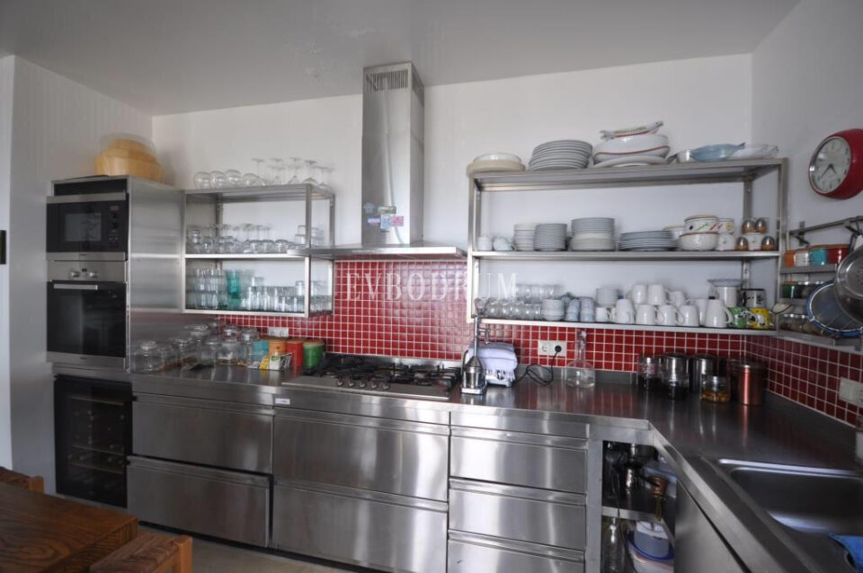 Yahşi’nin en güzel tepesinde, panoramik manzaralı havuzlu villaa – Görsel 11