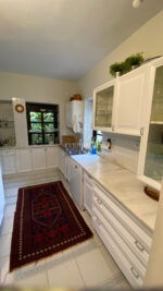 Bodrum, Yeniköy’de geniş, karakteristik kiralık daire