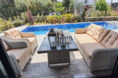 Plaja Yakın Ortak Havuzlu Tek Katlı Evler