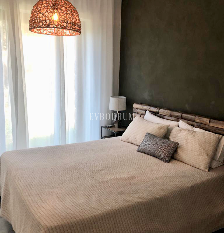 Sezonluk Kiralık: Gümüşlük’te Havuzlu Villa