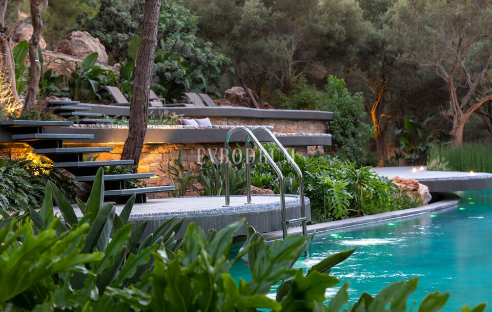 Muhteşem Manzaralı ve Plaja Erişimli Şık Daire – Common Pool