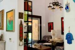 Yalıçiftlik’te tek katlı, bahçeli müstakil ev