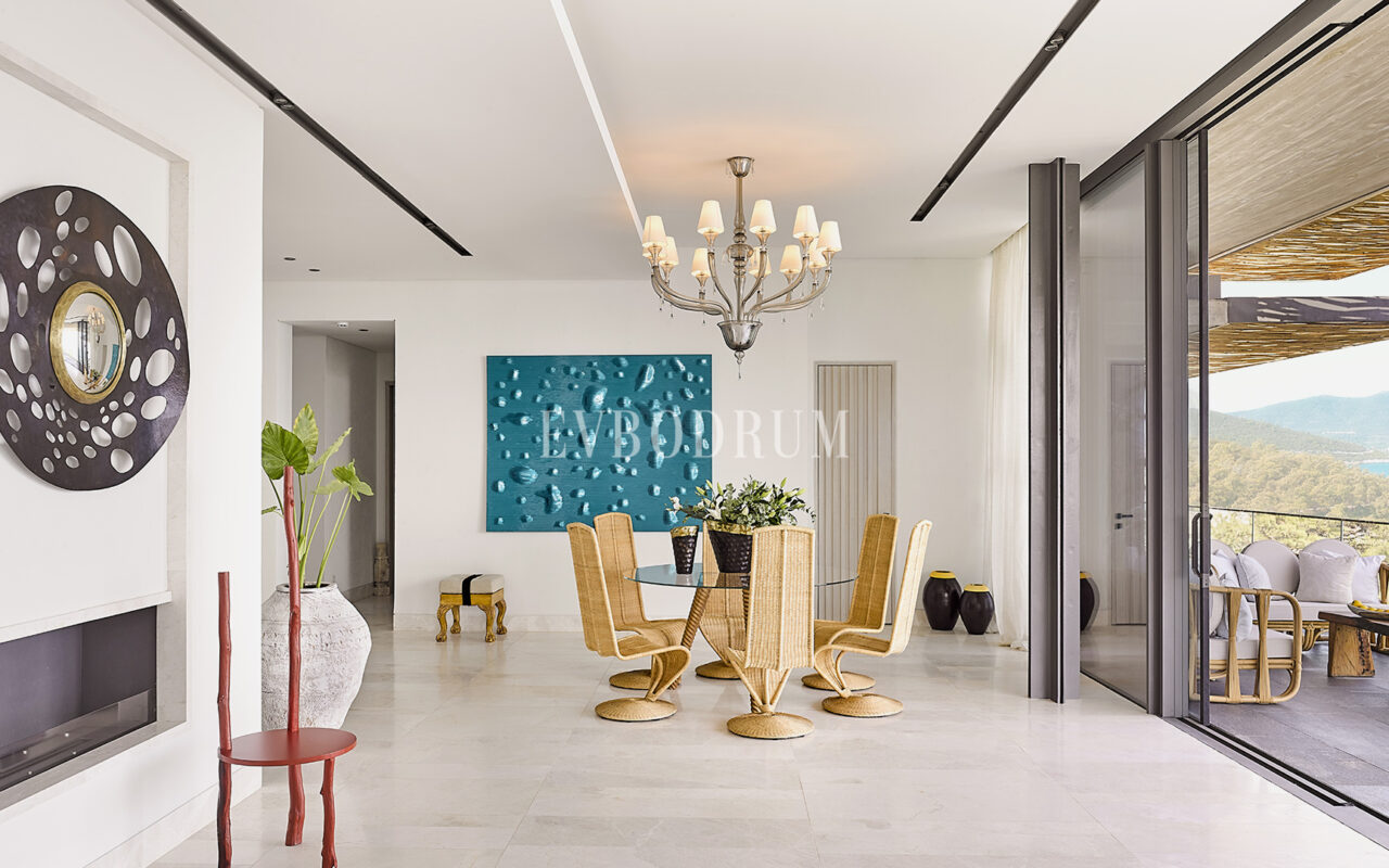 Özel Havuzlu ve Deniz Erişimli Yeni Villalar