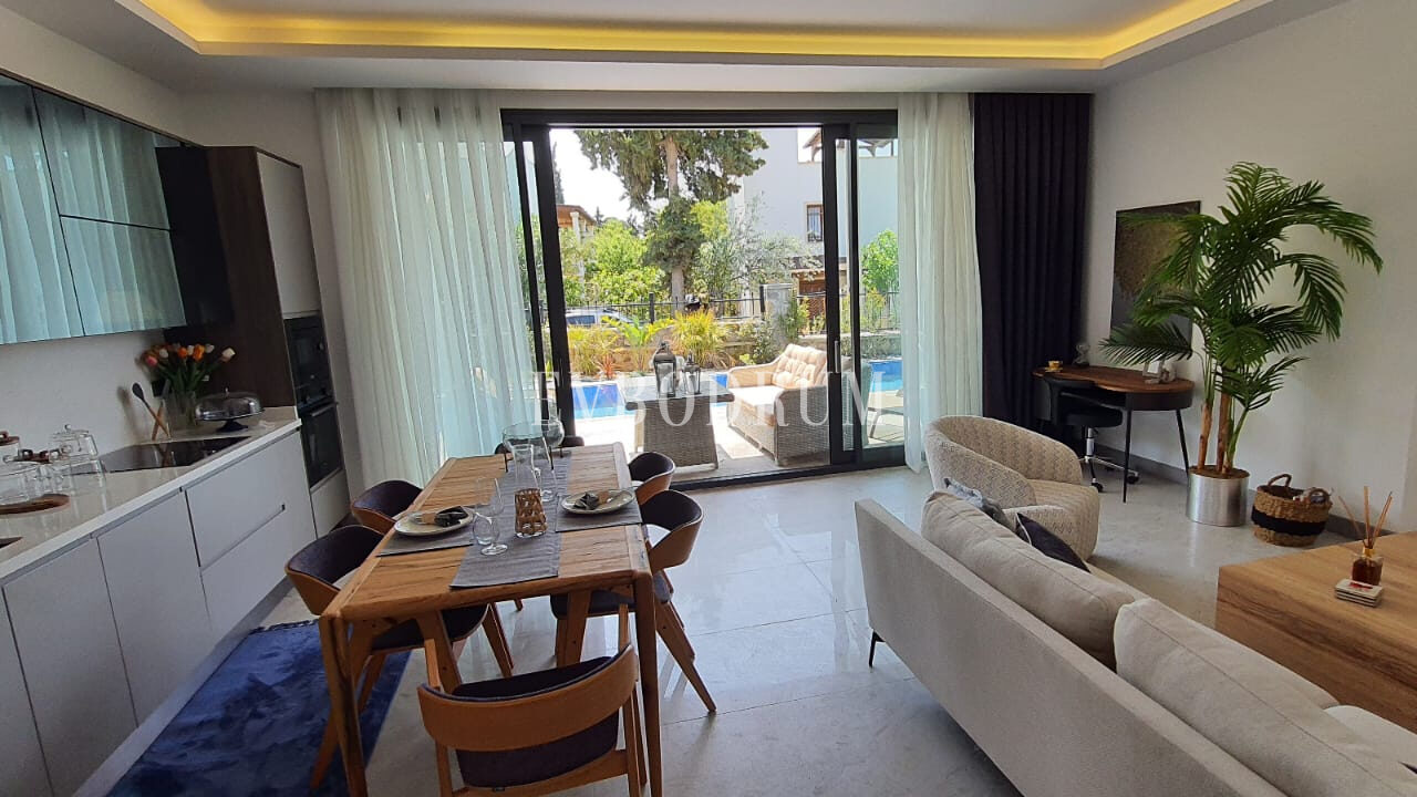 Plaja Yakın Ortak Havuzlu Tek Katlı Evler