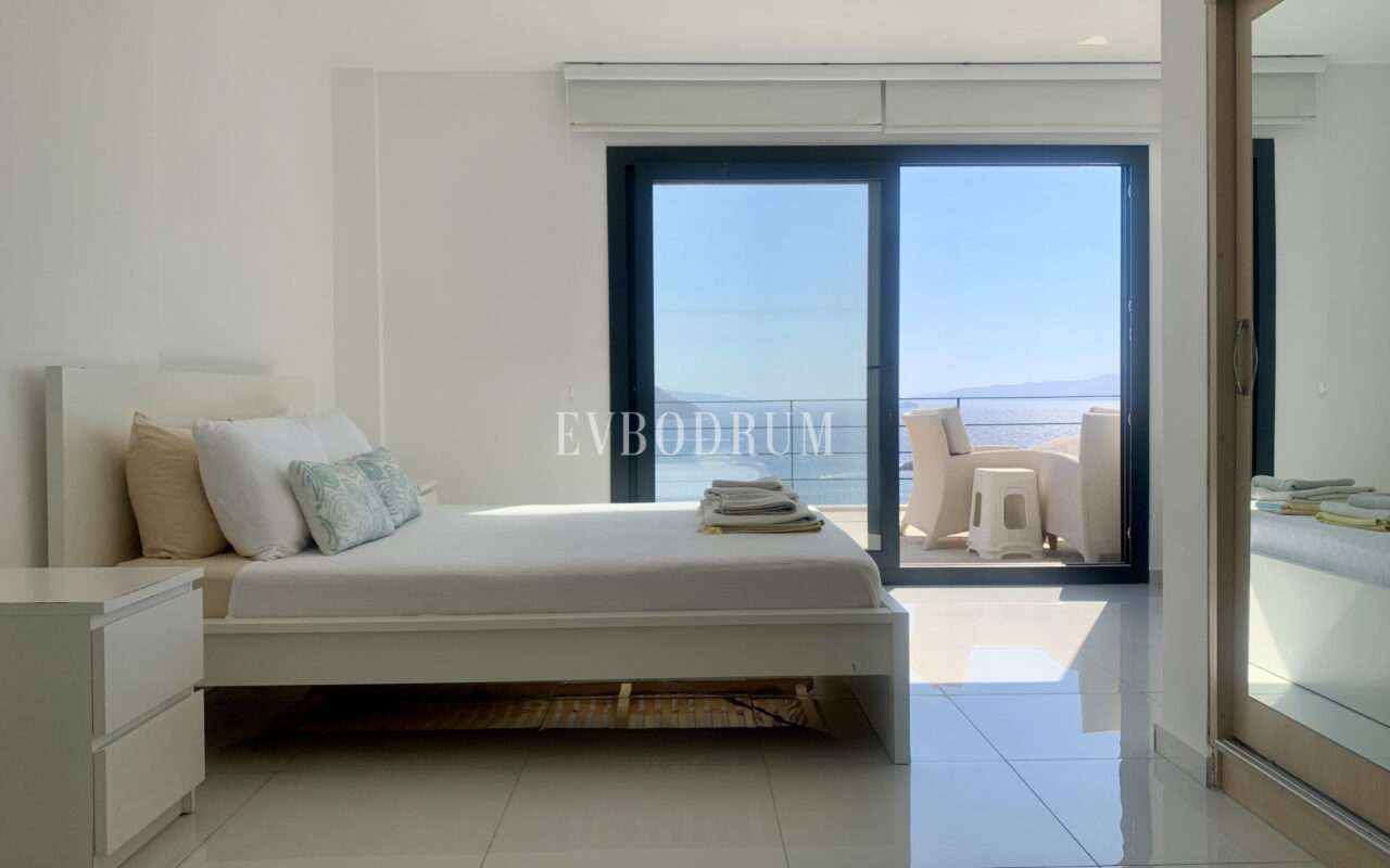 Muhteşem adalar ve deniz manzaralı, havuzlu villa