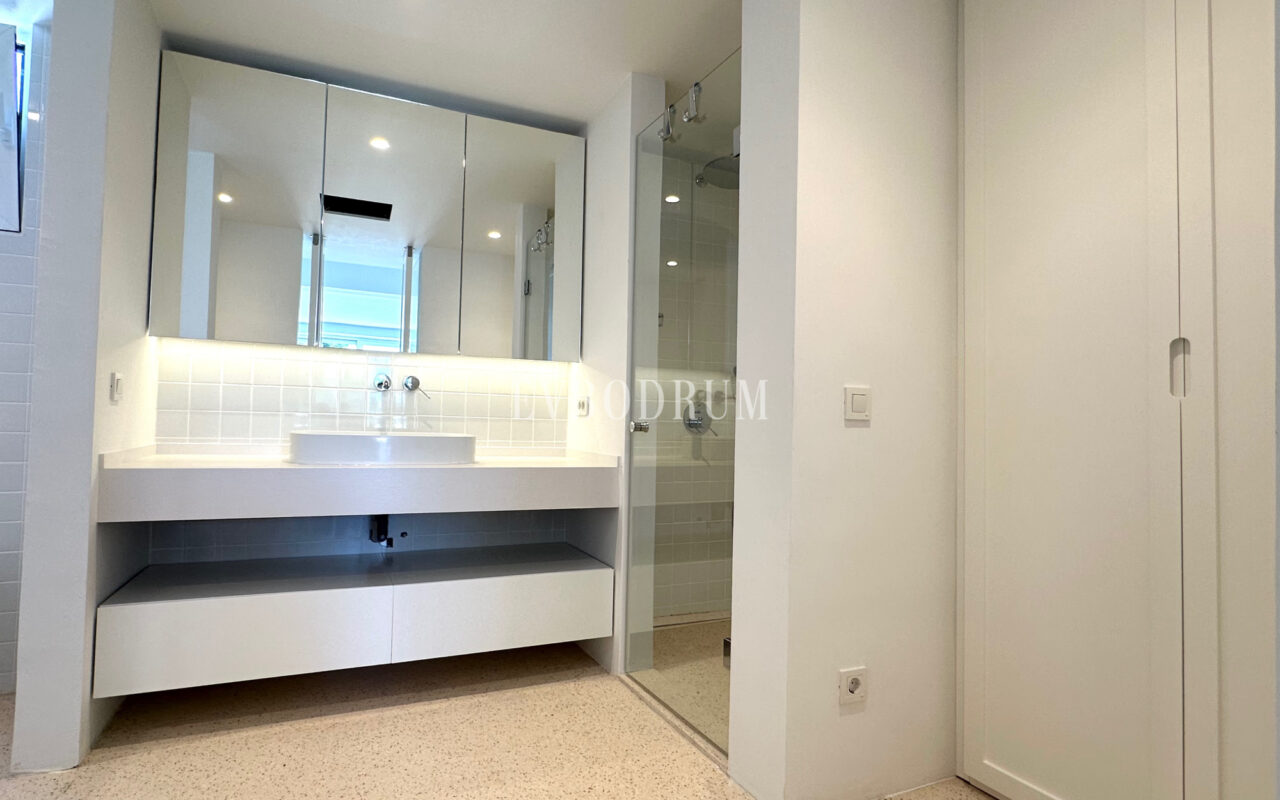 Yalıkavak’ta denize 100 adım müstakil, yeni renove edilmiş villa