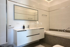 Bitez’de 2 Havuzlu, Misafir Evli Büyük Bahçeli Villa