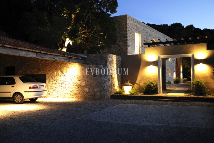 Deniz Manzaralı, Havuzlu Taş Villa – Görsel 7