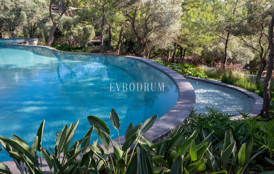 Muhteşem Manzaralı ve Plaja Erişimli Şık Daire – Common Pool2