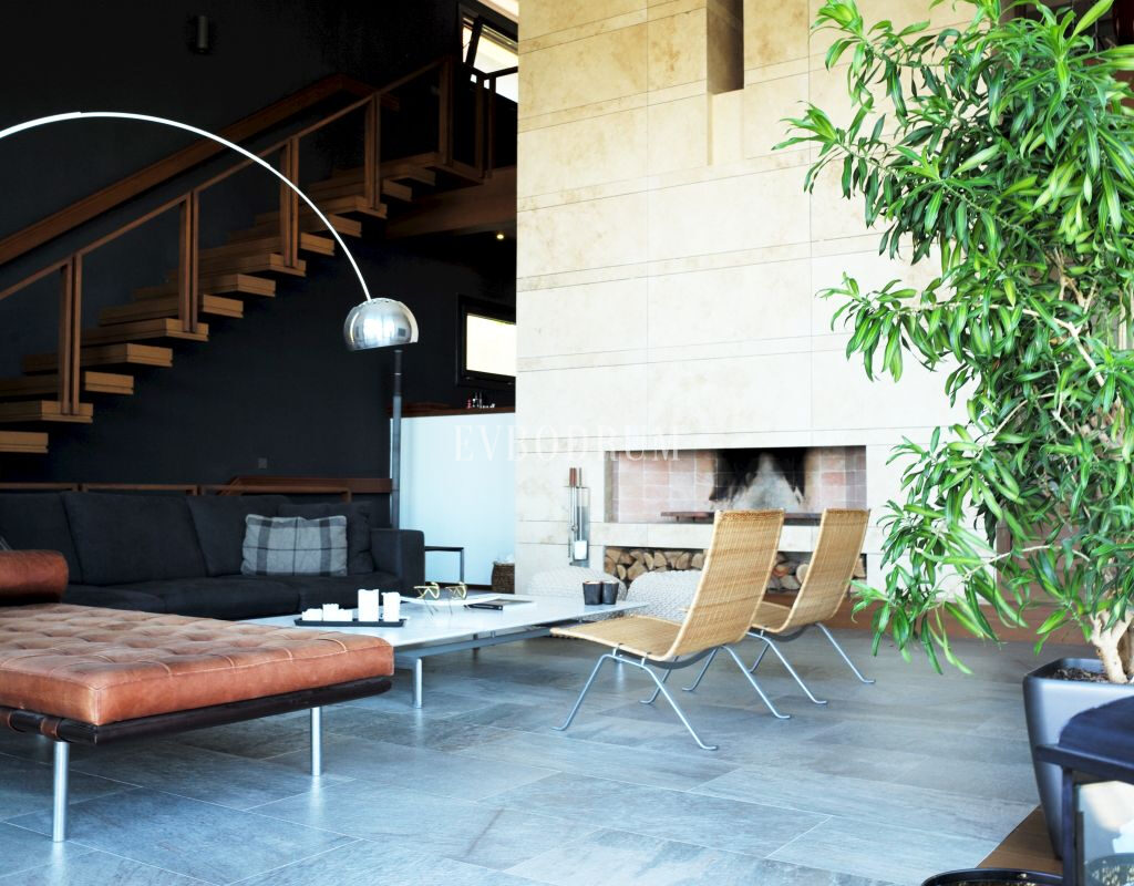 Yalikavak koyu manzarasına hakim malikane