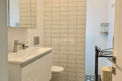 Yalıçiftlik’te tek katlı, bahçeli müstakil ev