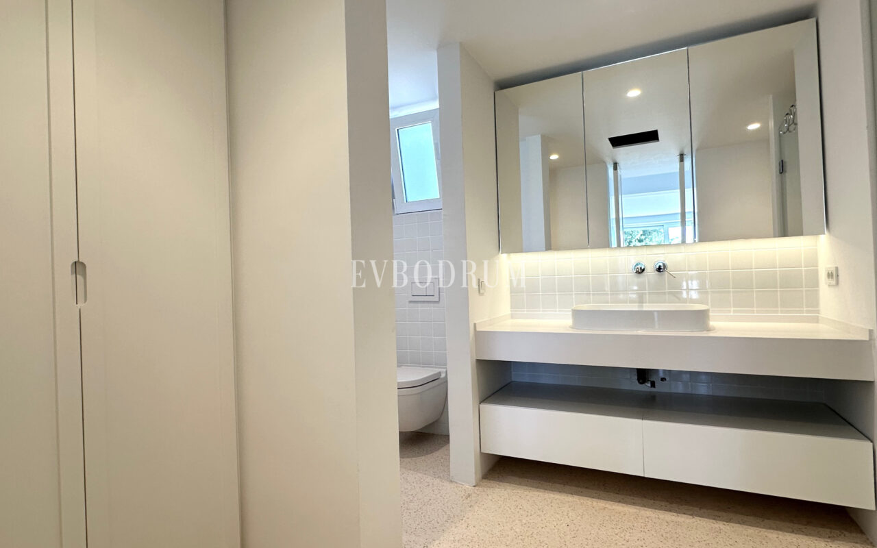 Yalıkavak’ta denize 100 adım müstakil, yeni renove edilmiş villa