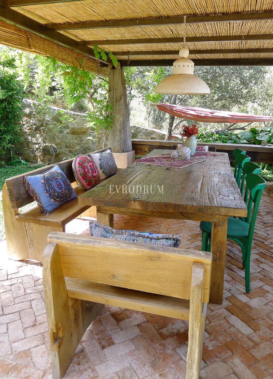 Özel havuzlu kiralık taş villa – Görsel 5