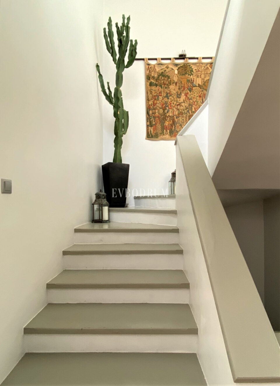 Denize Yürüme Mesafesinde Havuzlu Geniş Villa – Görsel 8