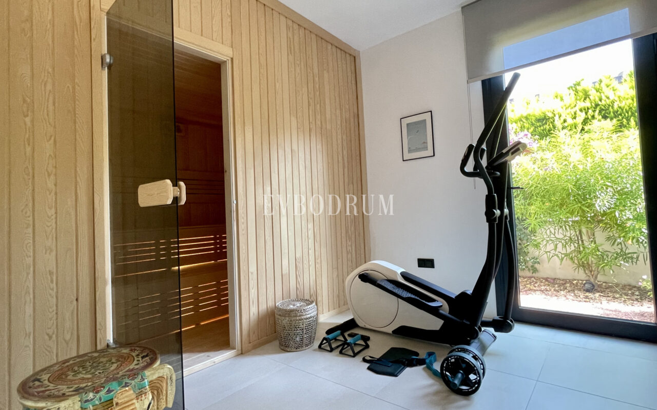 Yalikavak Merkez’de Modern Havuzlu Villa