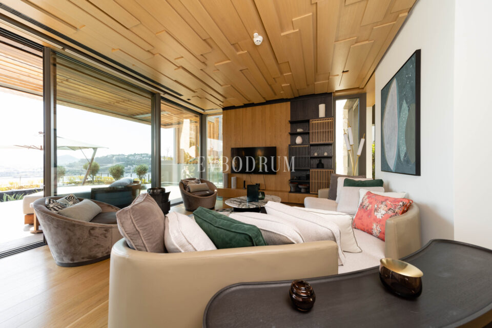 Yalıkavak’ta Denize Sıfır Lüks Villa – .