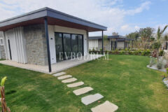 Plaja Yakın Ortak Havuzlu Tek Katlı Evler