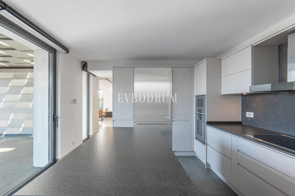 Yalıkavak’ta şehir konsepti:Deniz manzaralı, havuzlu lüks villa