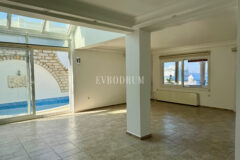 Yıllık kiralık, Kale ve adalar manzaralı Bodrum Evi