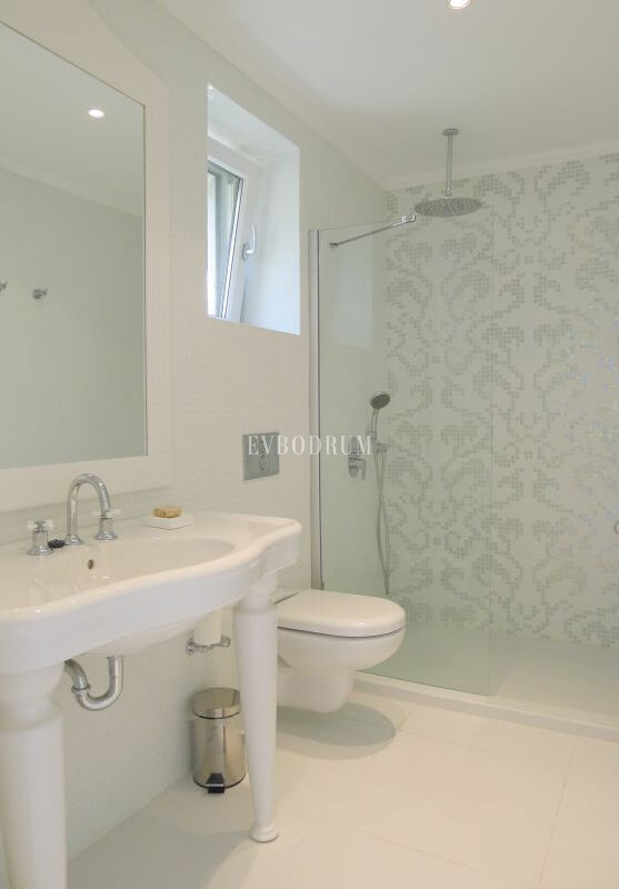 Denize Sıfır Şık Villa, Haftalık Kiralık, 10 misafir kapasiteli