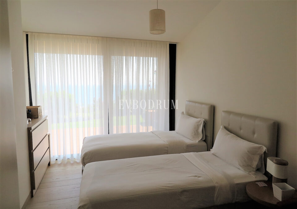 Özel Havuzlu ve Bahçeli Denize Sıfır Villa – Bedroom2