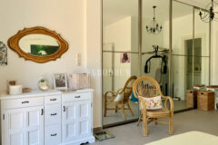 Yalıçiftlik’te tek katlı, bahçeli müstakil ev