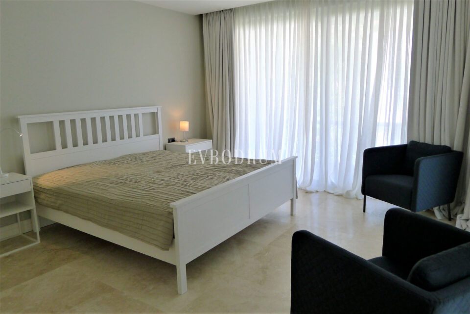 Havuzlu Yeni Villa, Sahile 5 Dakika Yürüme Mesafesinde, Haftalık Kiralık – Görsel 3