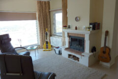 Deniz manzaralı, ortak havuzlu tripleks villa