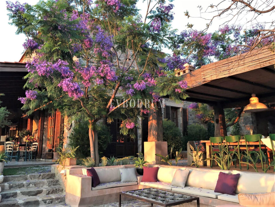 Özel havuzlu kiralık taş villa – Görsel 7