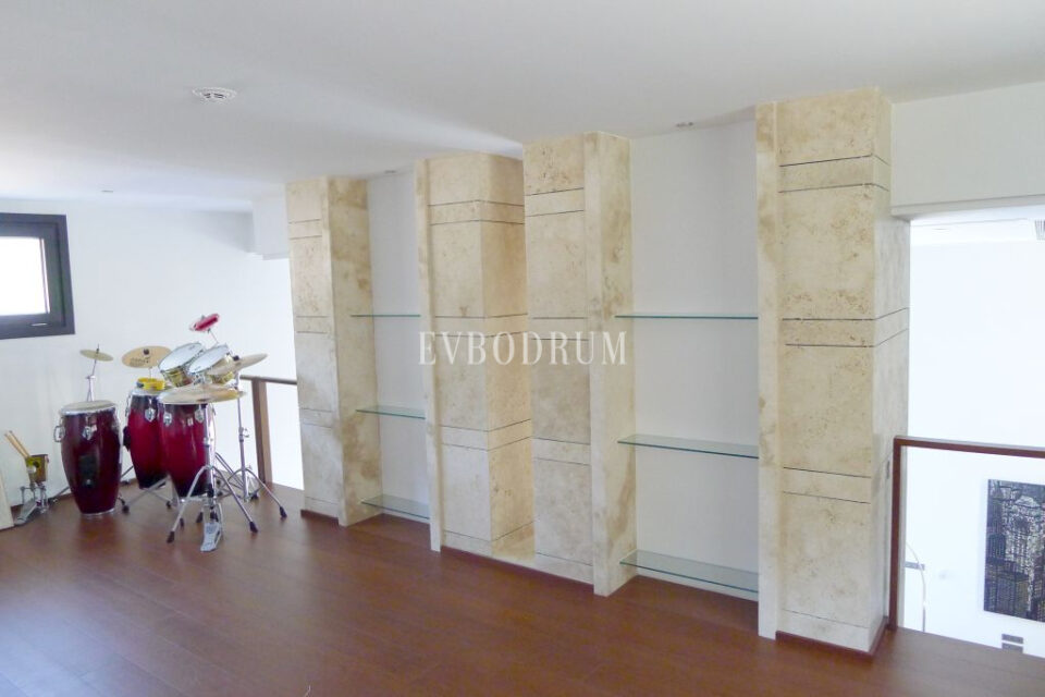 Yalikavak koyu manzarasına hakim malikane – Gallery