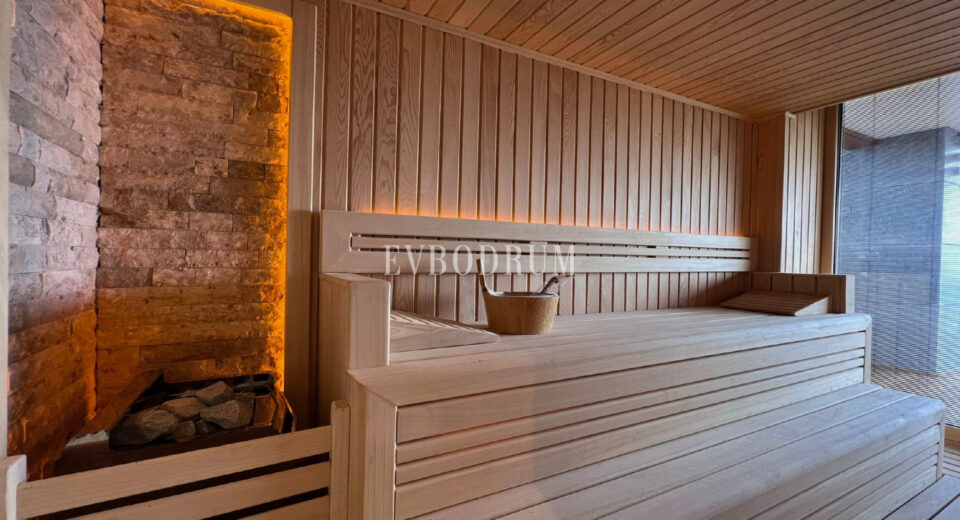 Yeni tamamlanmış, deniz manzaralı, özel havuzlu ve bahçeli villa – Sauna