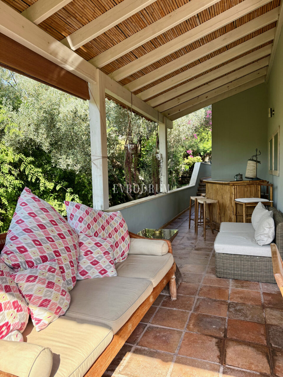 Grosse Villa mit Pool und Garten im Herzen von Türkbükü