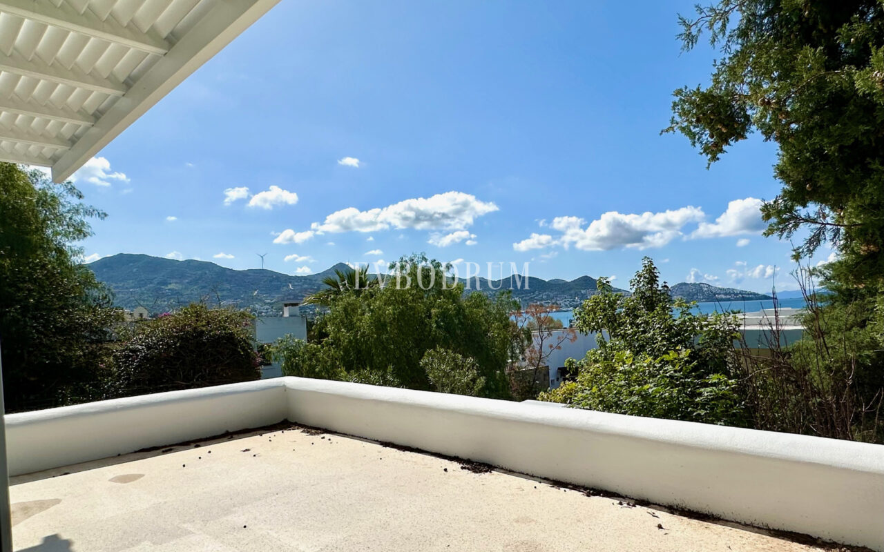 Yalıkavak’ta denize 100 adım müstakil, yeni renove edilmiş villa