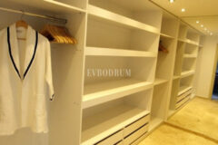 Özel Havuzlu ve Deniz Manzaralı Modern Villa