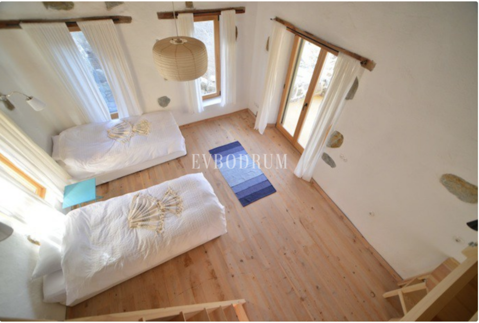 10.000 m2 Arsa İçinde 8 Bağımsız Taş Ev – Görsel 2