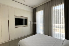 Bitez’de 2 Havuzlu, Misafir Evli Büyük Bahçeli Villa