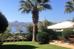 Denize 50 Metrelik Mesafede Kiralık Lüks Villa