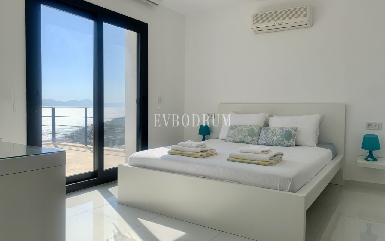 Muhteşem adalar ve deniz manzaralı, havuzlu villa