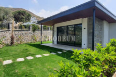 Plaja Yakın Ortak Havuzlu Tek Katlı Evler