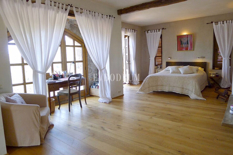 Özel havuzlu kiralık taş villa – Görsel 6