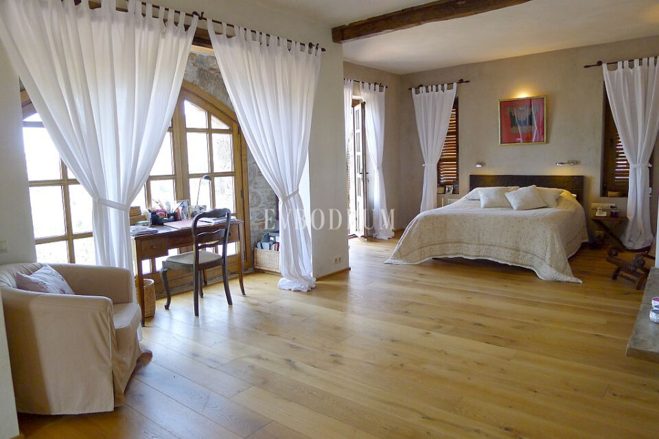 Özel havuzlu kiralık taş villa – Görsel 6