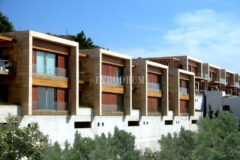 Bodrum Merkez’de Kale manzaralı, teraslı daire