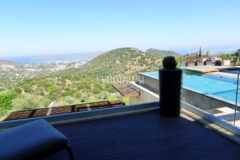 Yalikavak koyu manzarasına hakim malikane