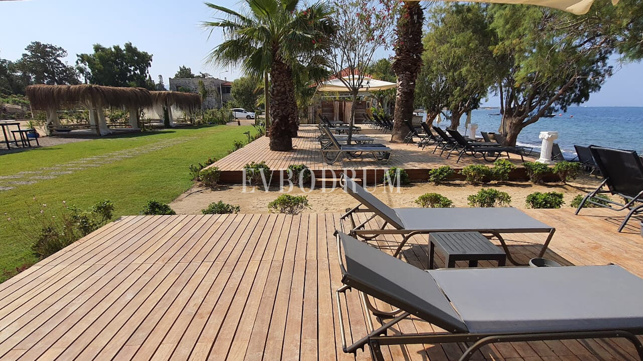 Plaja Yakın Ortak Havuzlu Tek Katlı Evler