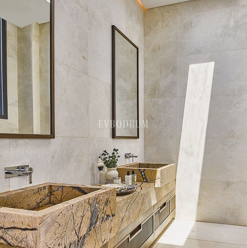 Özel Havuzlu ve Deniz Erişimli Yeni Villalar