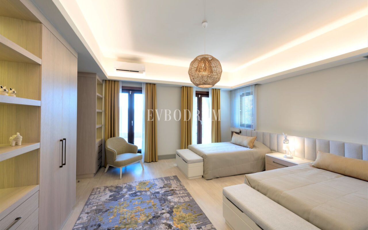 Olağanüstü özel, manzaralı kiralık villa